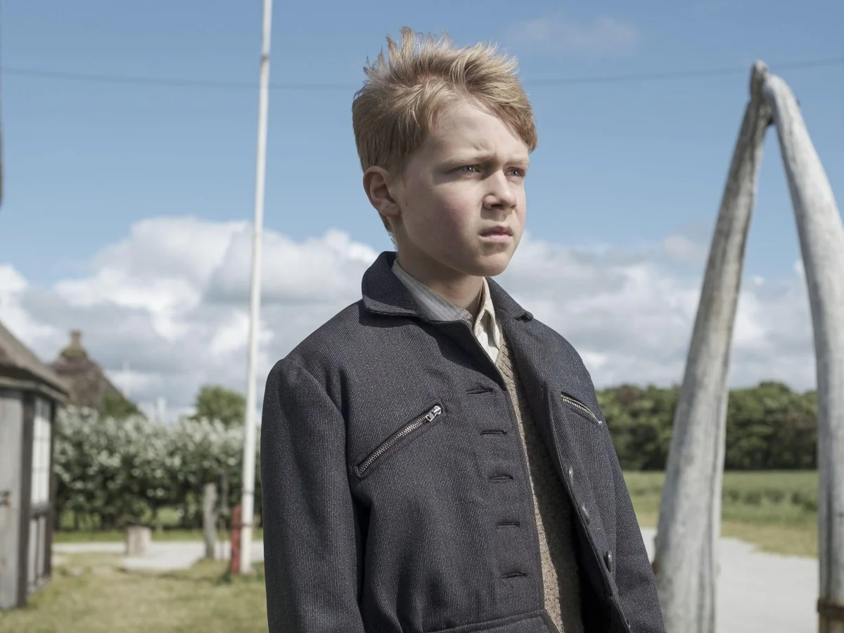 L'isola dei ricordi: Fatih Akin reconstrói 1945 com os olhos de um garoto — Mereghetti 7½