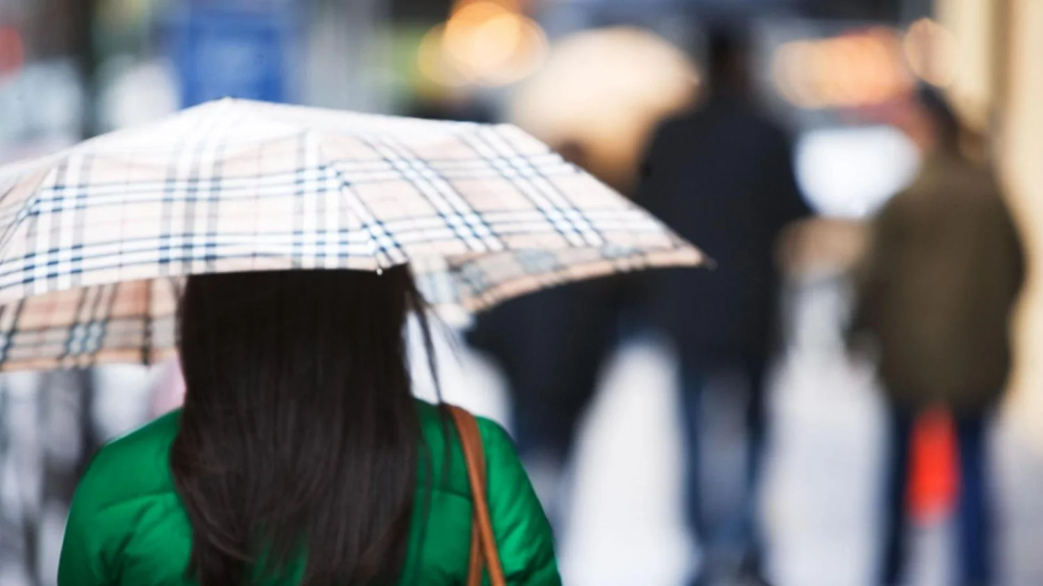 Maltempo: Proteção Civil decreta allerta gialla em 6 regiões do Centro-Sul; nova frana fecha estrada em Genova