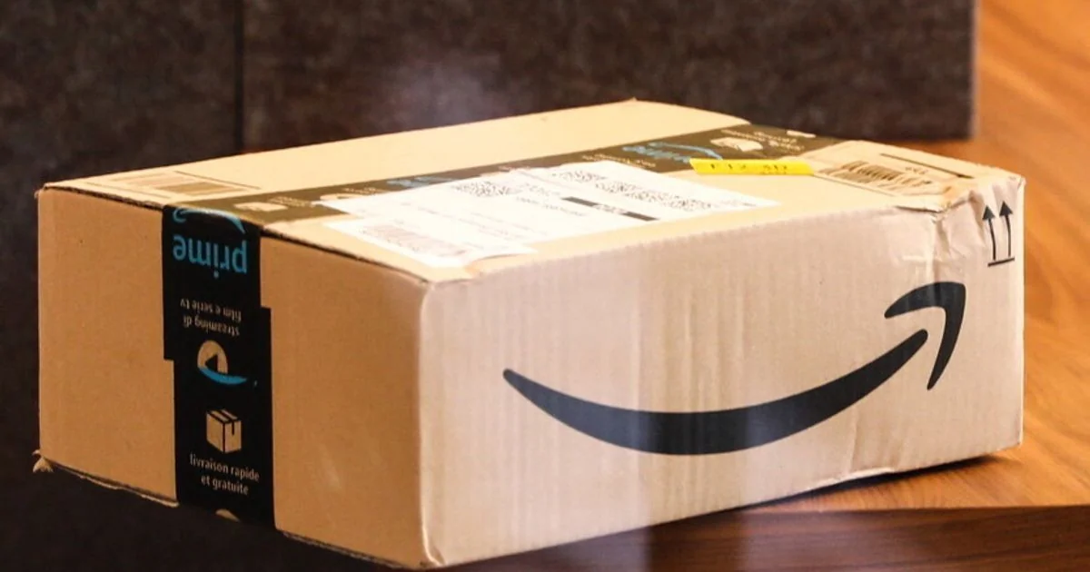 MEF adia para 30 de junho a cobrança de 2€ sobre mini-pacotes extra‑UE; iper‑ammortamento ampliado além da UE