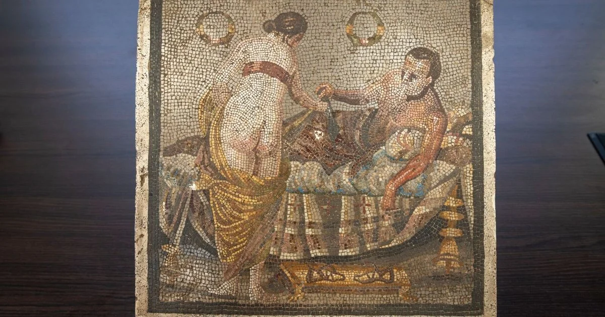 Mosaico erótico não era de Pompeia: investigação reubica obra nas Marche