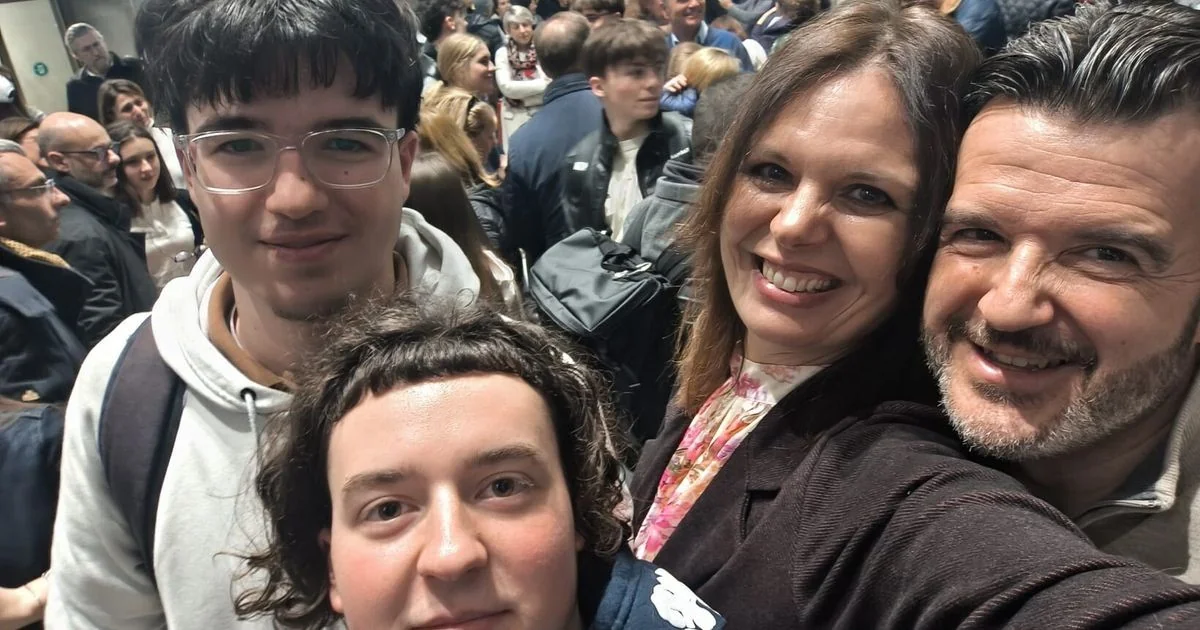 Nicolò, estudante de Pádua, retorna ao Brasil após horas de pânico em Dubai