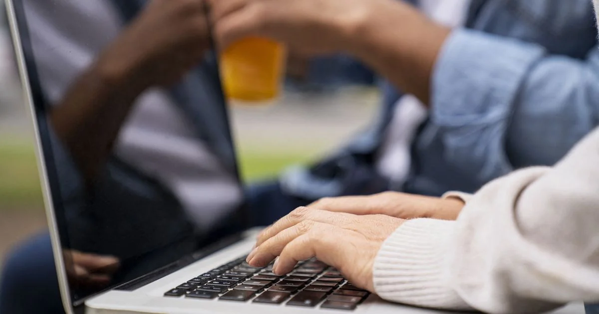 Governo italiano reduz pela metade dias de smart working na administração pública, alerta sindicato