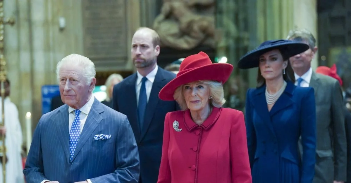 Rei Carlos III sob pressão: manifestantes republicanos protestam no Commonwealth Day após prisão do Príncipe Andrew