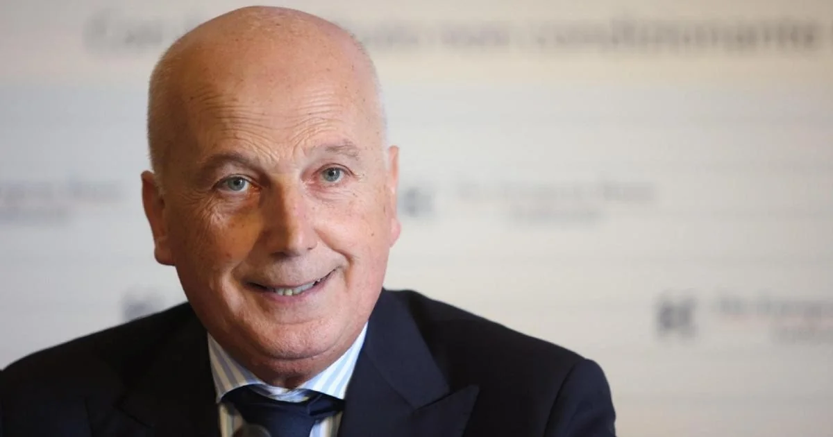 Ex-eurodeputado Salvatore Iacolino é investigado por favorecer o clã Favara; DDA de Palermo realiza perquisições