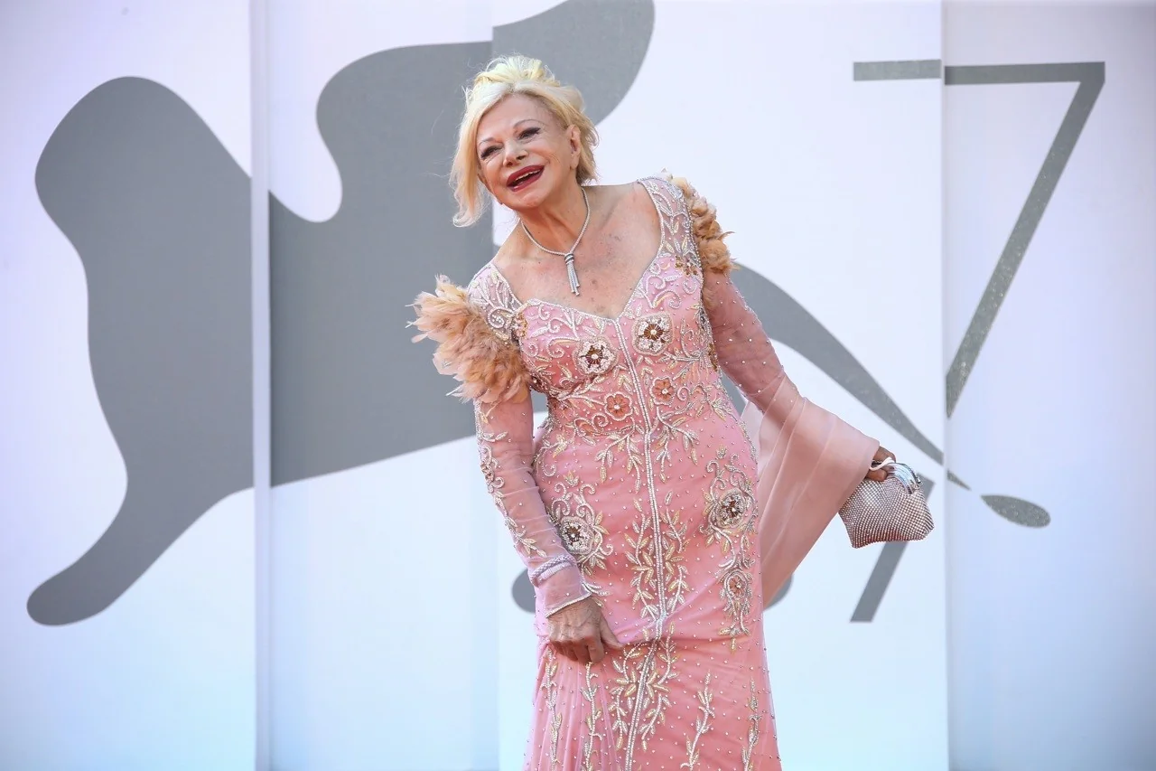 Sandra Milo aos 93: do casamento aos 15 ao vínculo com Fellini e Craxi — a história dos seus amores