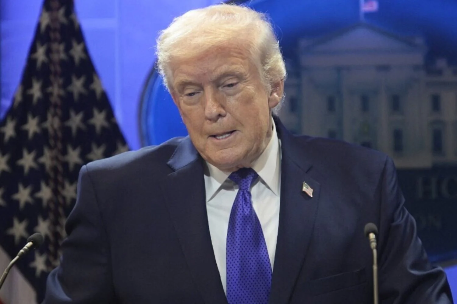 Trump declara que a guerra com o Irã está 'praticamente encerrada' e fala com Putin sobre crise global