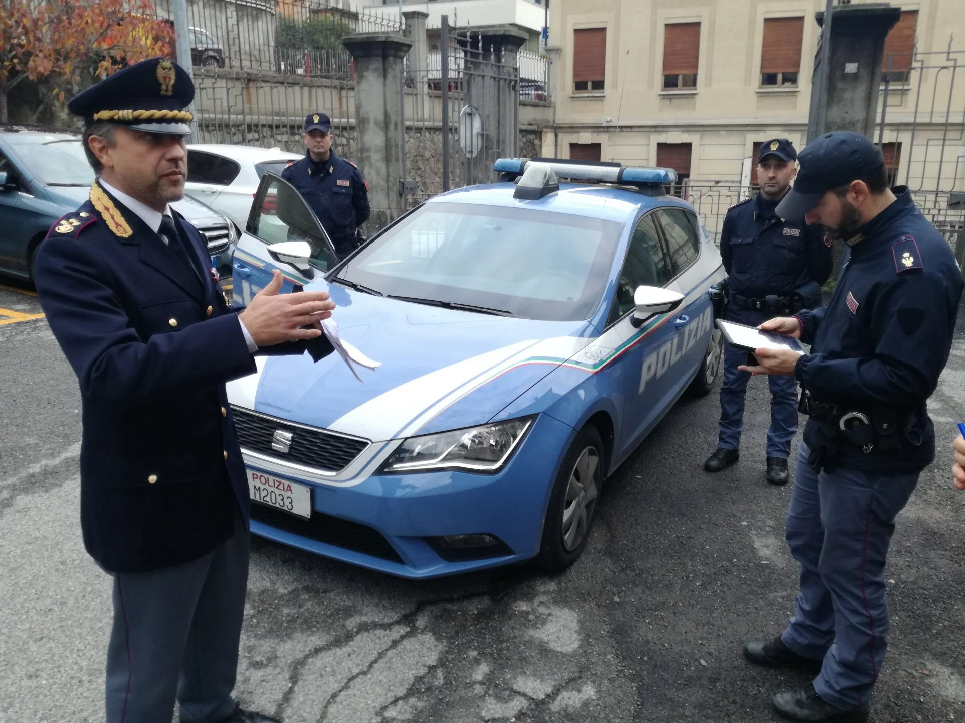 Diferenças entre Polizia di Stato e Commissariato na Itália