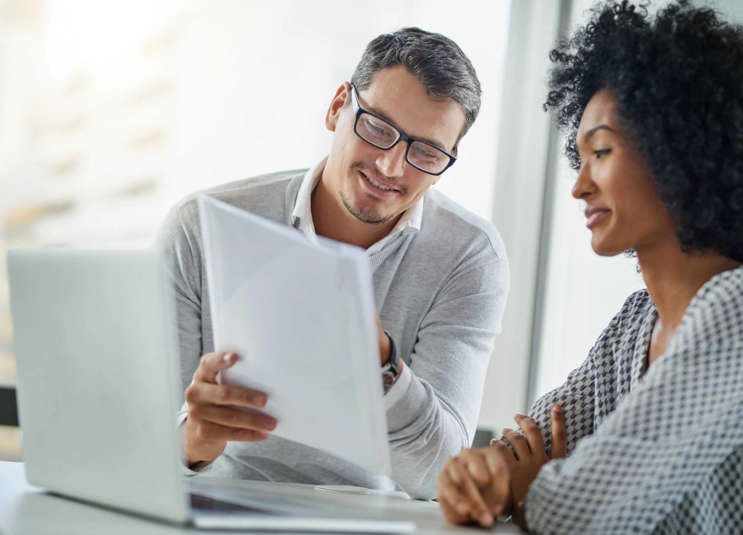 Residência de Longa Duração UE: Onde Solicitar na Itália