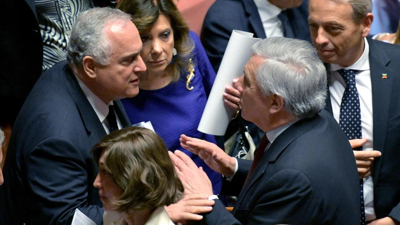 Tensão Política: Reforma da Cidadania Italiana em Debate