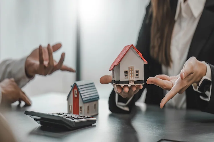 Entenda a Diferença entre Residência e Moradia na Itália