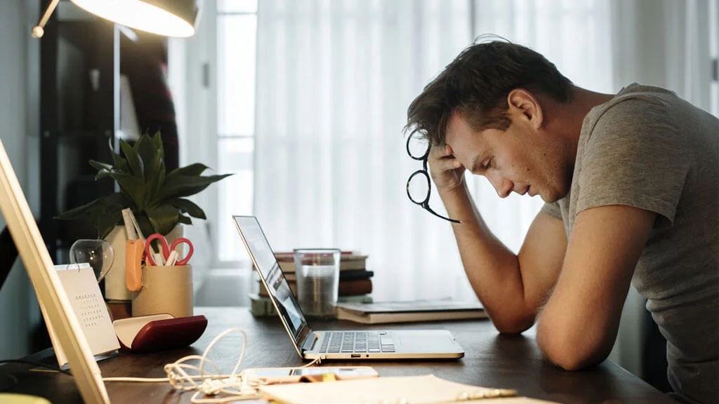 Aluguei um Imóvel na Itália, mas Não Permite Fixar Residência: O Que Fazer?