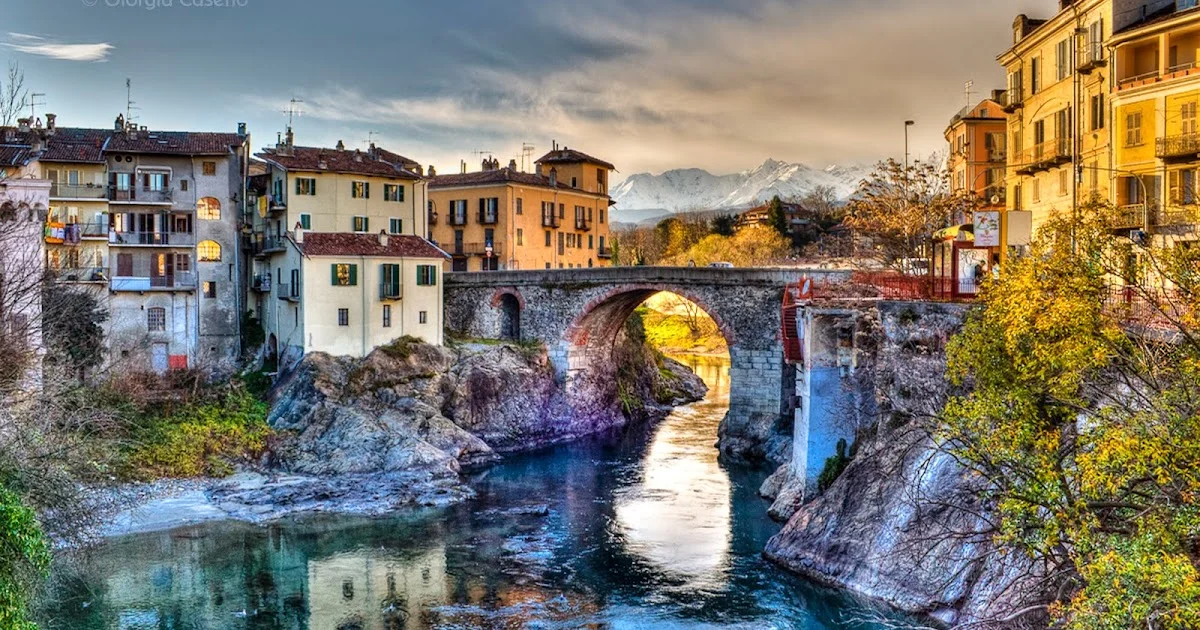 Ponte Vecchio de Ivrea: Uma Testemunha Milenar da História