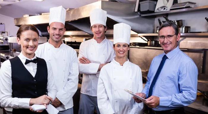Contrato de Trabalho para Chef de Cozinha na Itália: O Que Você Precisa Saber