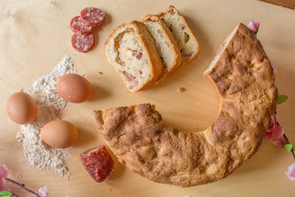 Casatiello: O Pão de Páscoa Salgado da Itália