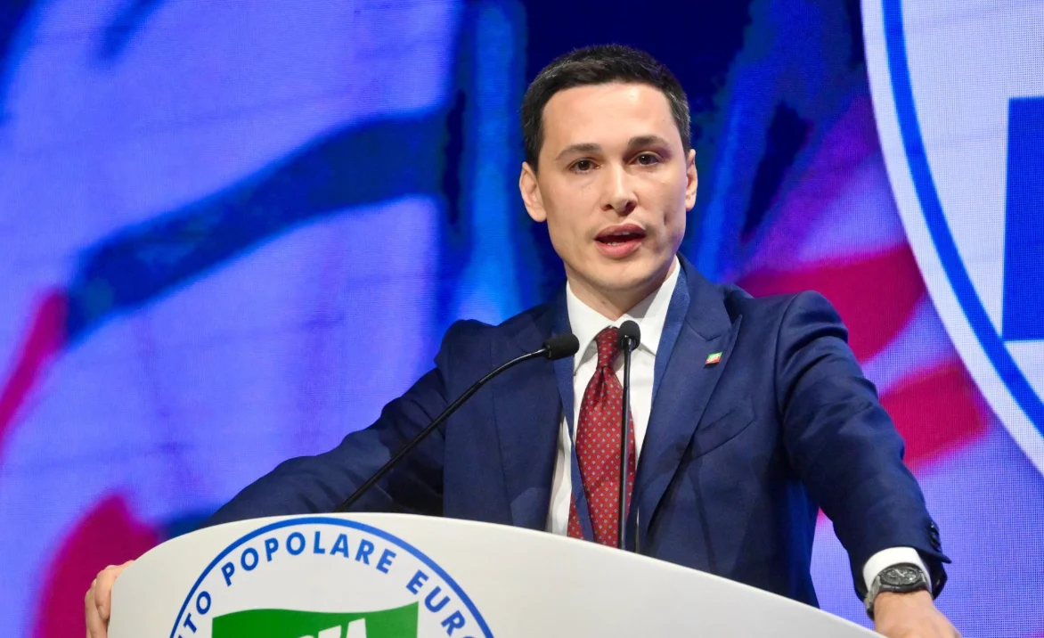 Deputado Italiano Critica o Ius Sanguinis e Propõe Novo Caminho Baseado em Educação