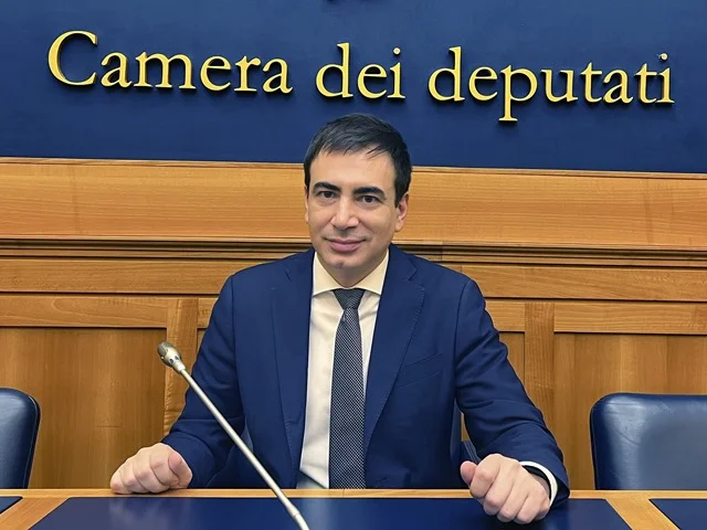 Di Sanzo (PD) Critica Reforma: “Mais Uma Etapa no Desmantelamento das Comunidades Italianas”