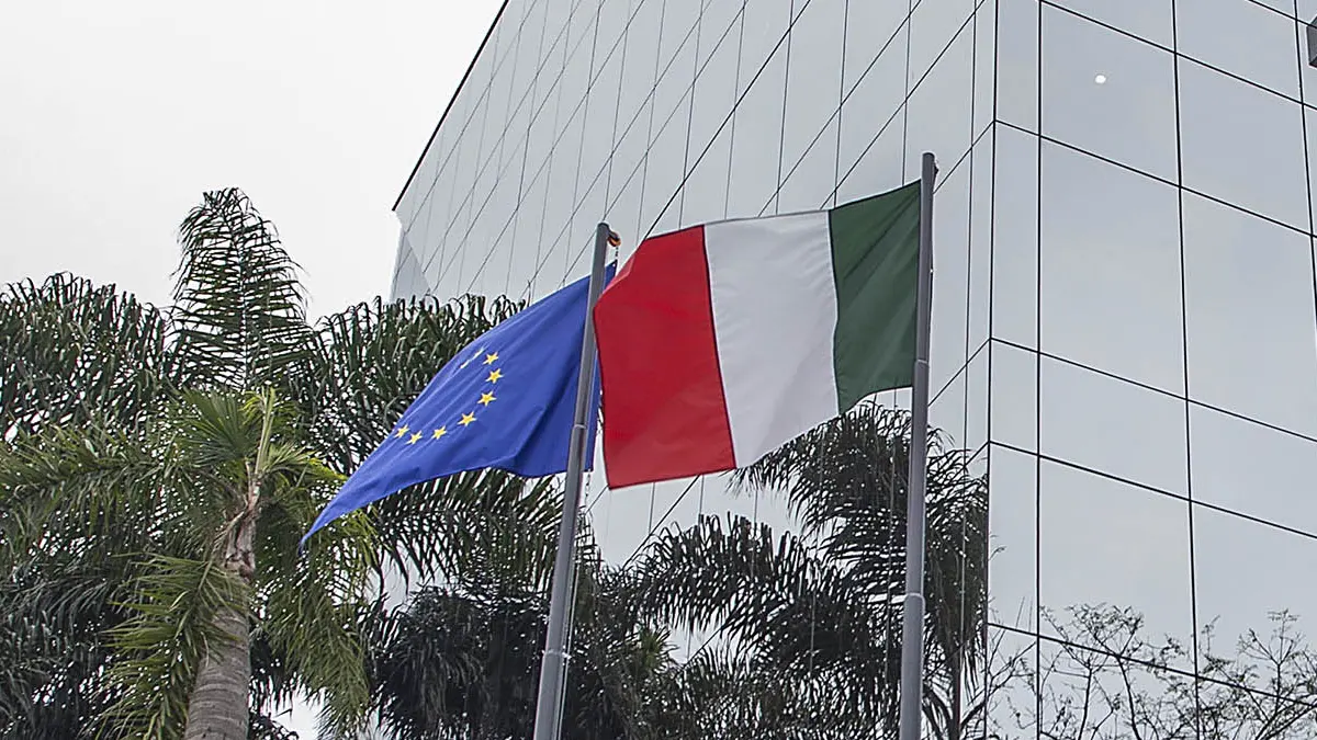 Consulado Geral da Itália em Curitiba Anuncia Seleção para Cargo Administrativo Fixo