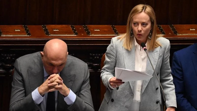 Meloni Rebate Críticas e Reafirma Neutralidade Italiana em Ataque dos EUA ao Irã