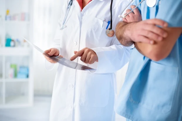 Permesso di Soggiorno para Tratamentos Médicos: Direitos, Custos e Procedimentos