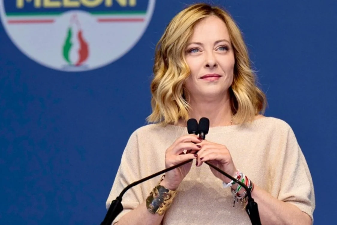 A Economia de 2026 e a Aposta de Meloni no Equilíbrio Fiscal e Eleitoral