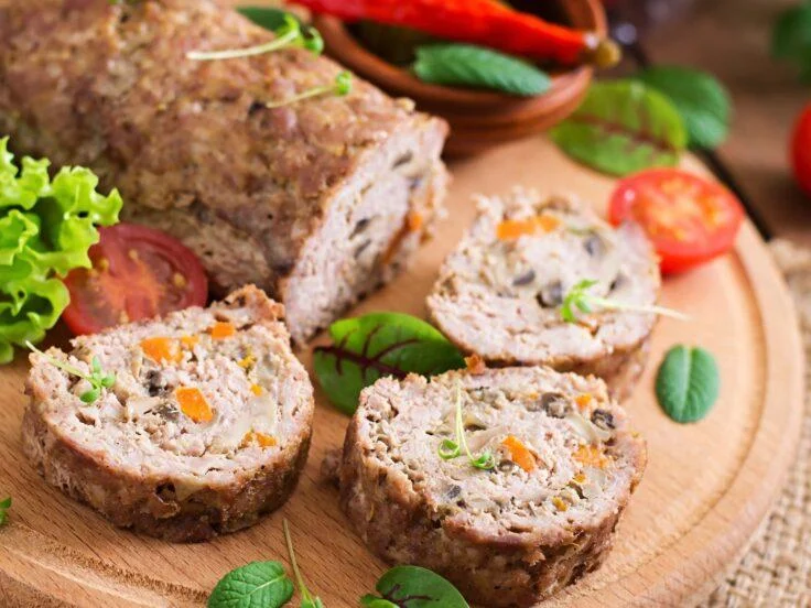 Polpettone de Carne Recheado com Queijo e Speck