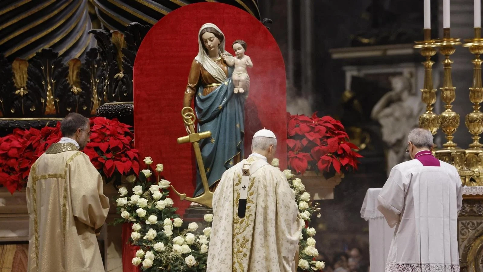 Papa Leone XIV pede fim da indiferença em mensagem de Natal durante Urbi et Orbi