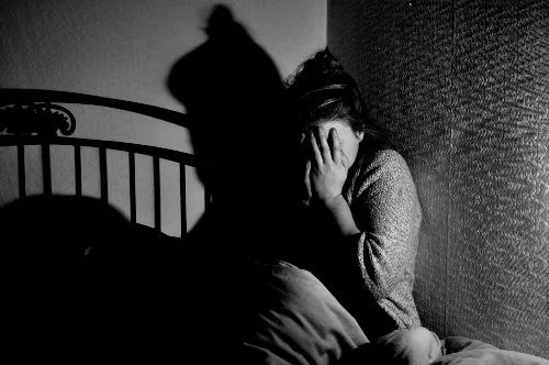 Google Imagens - El Miedo a la oscuridad: La Nictofobia - Clínica Monte Sinai - 27/12/2025