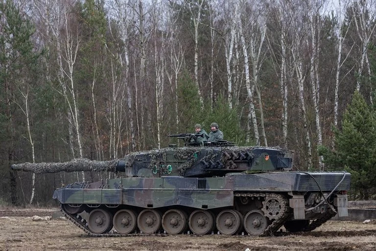 Polonia, Tusk: avremo il primo esercito d'Europa — rainews.it