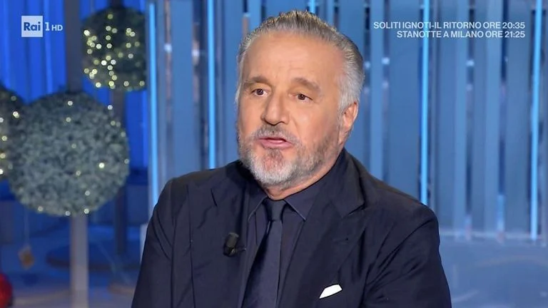 Tanti auguri a Christian De Sica, il comico dalle mille maschere. L'attore compie 75 anni — rainews.it