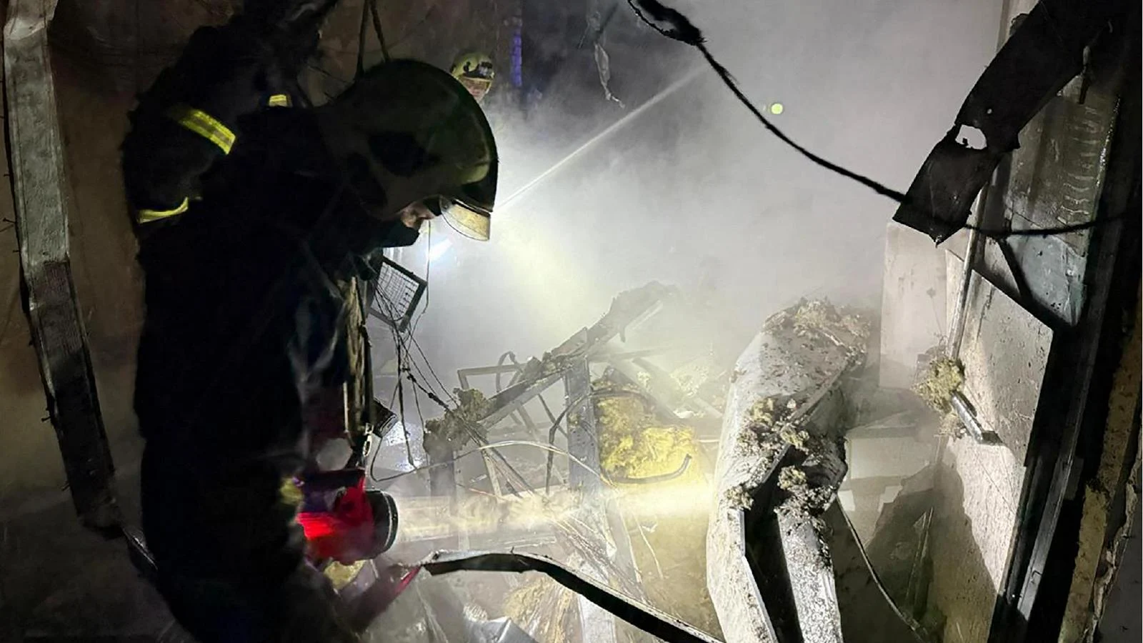 Kiev sofre massivo ataque noturno com 61 drones; líderes europeus reúnem-se em Paris pelos Volenterosi