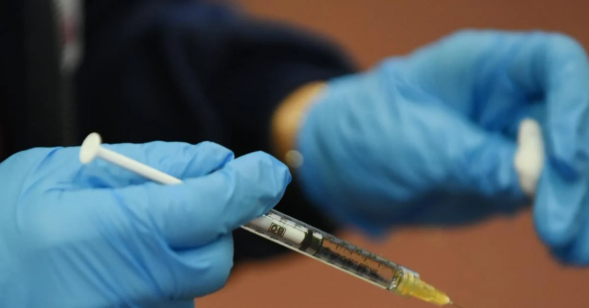 Corte Constitucional confirma obrigação de vacina e Green Pass no trabalho: sem dose nem teste, sem salário, diz decisão