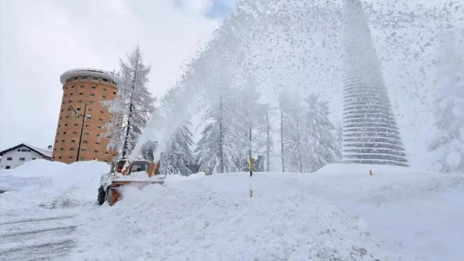 Torre Rossa de Sestriere é colocada sob sequestro por irregularidades no sistema antincêndio