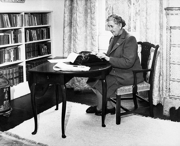 50 anni fa ci lasciava Agatha Christie, la regina del giallo — rainews.it