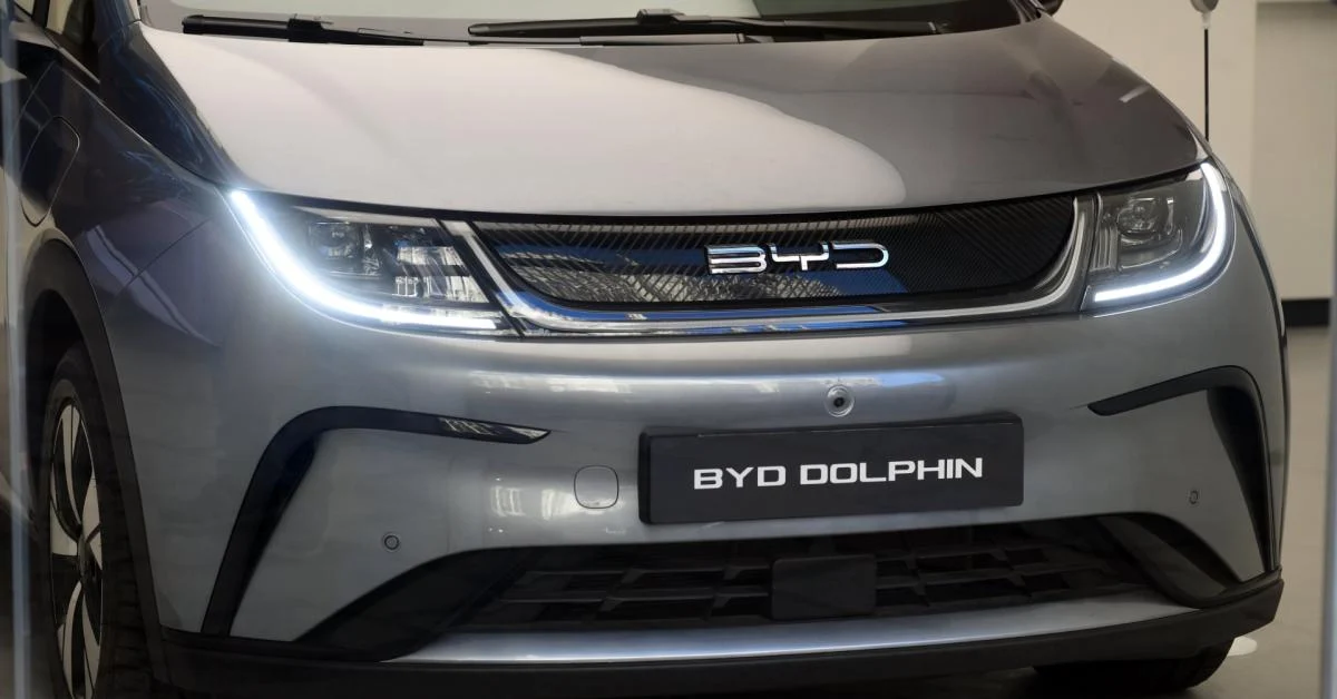 UE e China fecham acordo sobre tarifas de carros elétricos: Pechino define preços mínimos para evitar imposto de até 35,3%