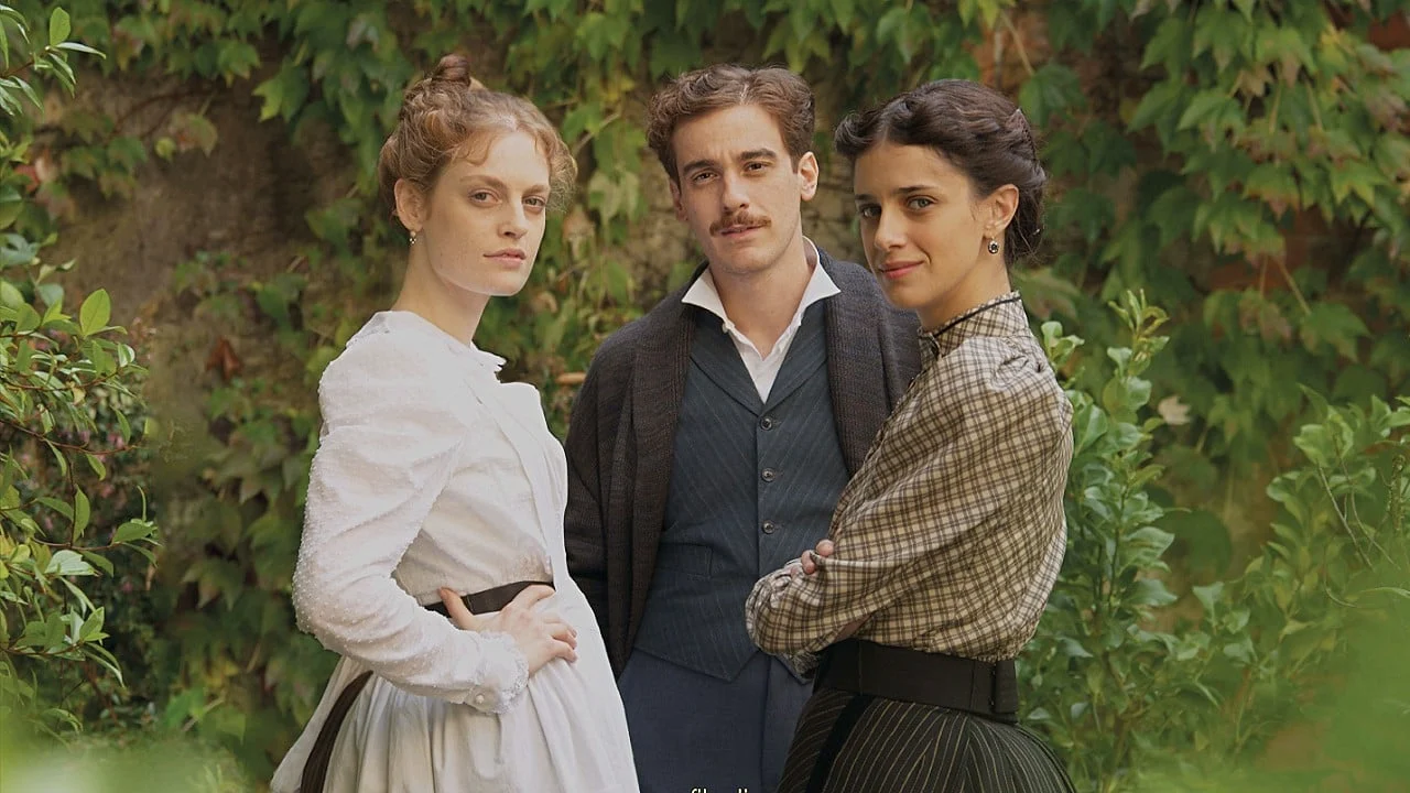 Federico Cesari vive Giovanni Pascoli em 'Zvanì': do papel de Andy em I Cesaroni à medicina e ao íntimo do poeta