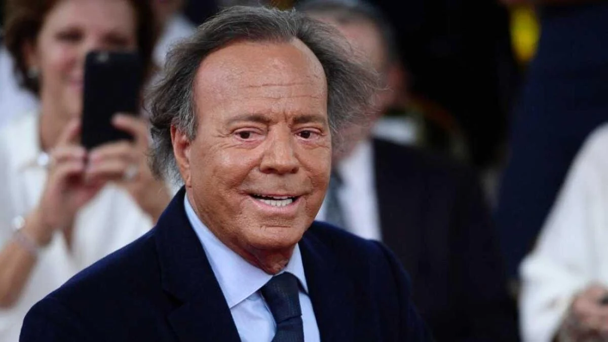 Julio Iglesias nega acusações de abuso: “São totalmente falsas”, diz o cantor em comunicado
