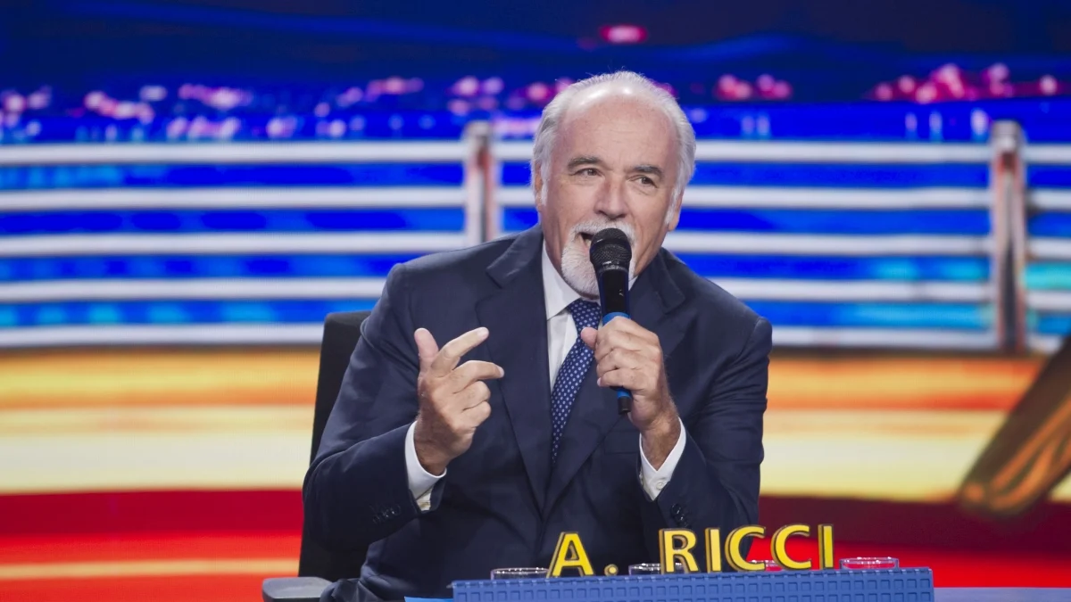 Antonio Ricci revela: De Martino quase comandou Striscia; Amadeus mudou os planos