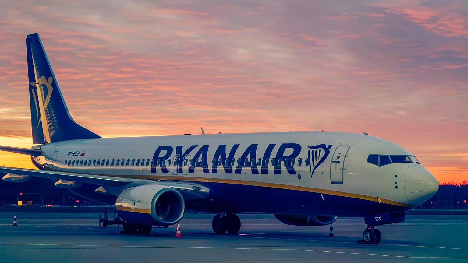 Ryanair corta rotas em 2026: da Alemanha aos Açores, destinos afetados e razões por trás das mudanças