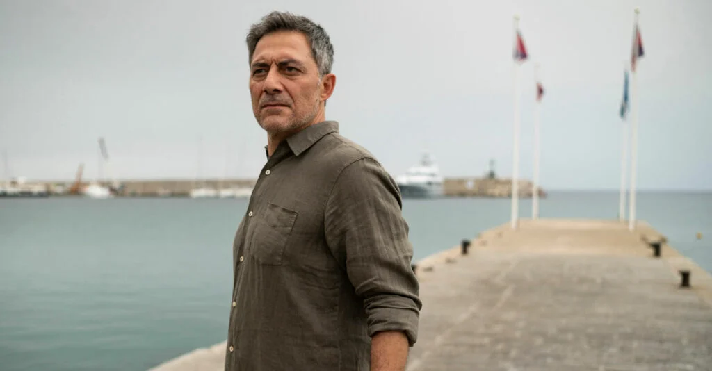 Filippo Timi: “Se tirar minha arte, virei um velhinho a passear o cão” — sobre solidão, teatro e o fim do casamento com Sebastiano Lombardi