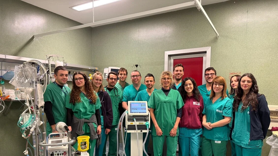 Com o coração parado por um dia, radiologista de 47 anos é salvo pela ECMO em Turim