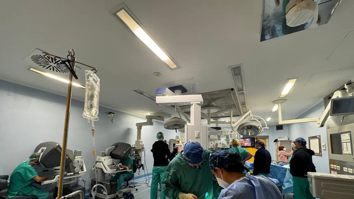 Policlinico Tor Vergata lidera no Lácio com 18 transplantes renais robóticos de doador vivo