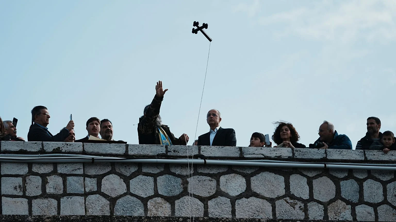 Epifania revela crise hídrica na Grécia: níveis do Lago Marathon despencam e acendem alerta
