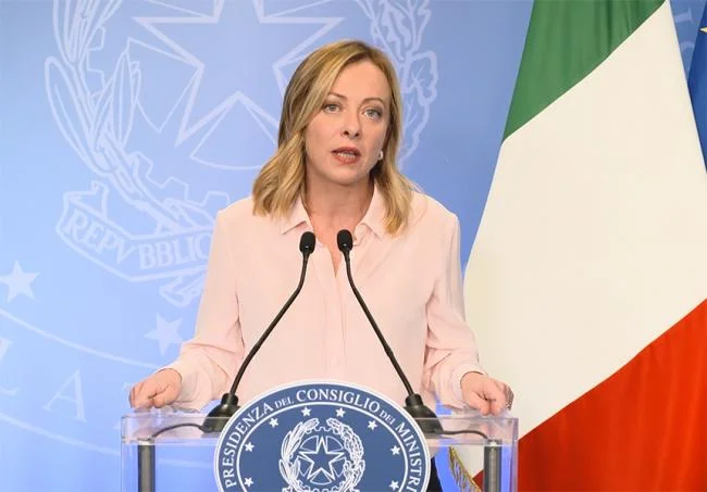 Giorgia Meloni e a Democracia Italiana: Desafios e Perspectivas