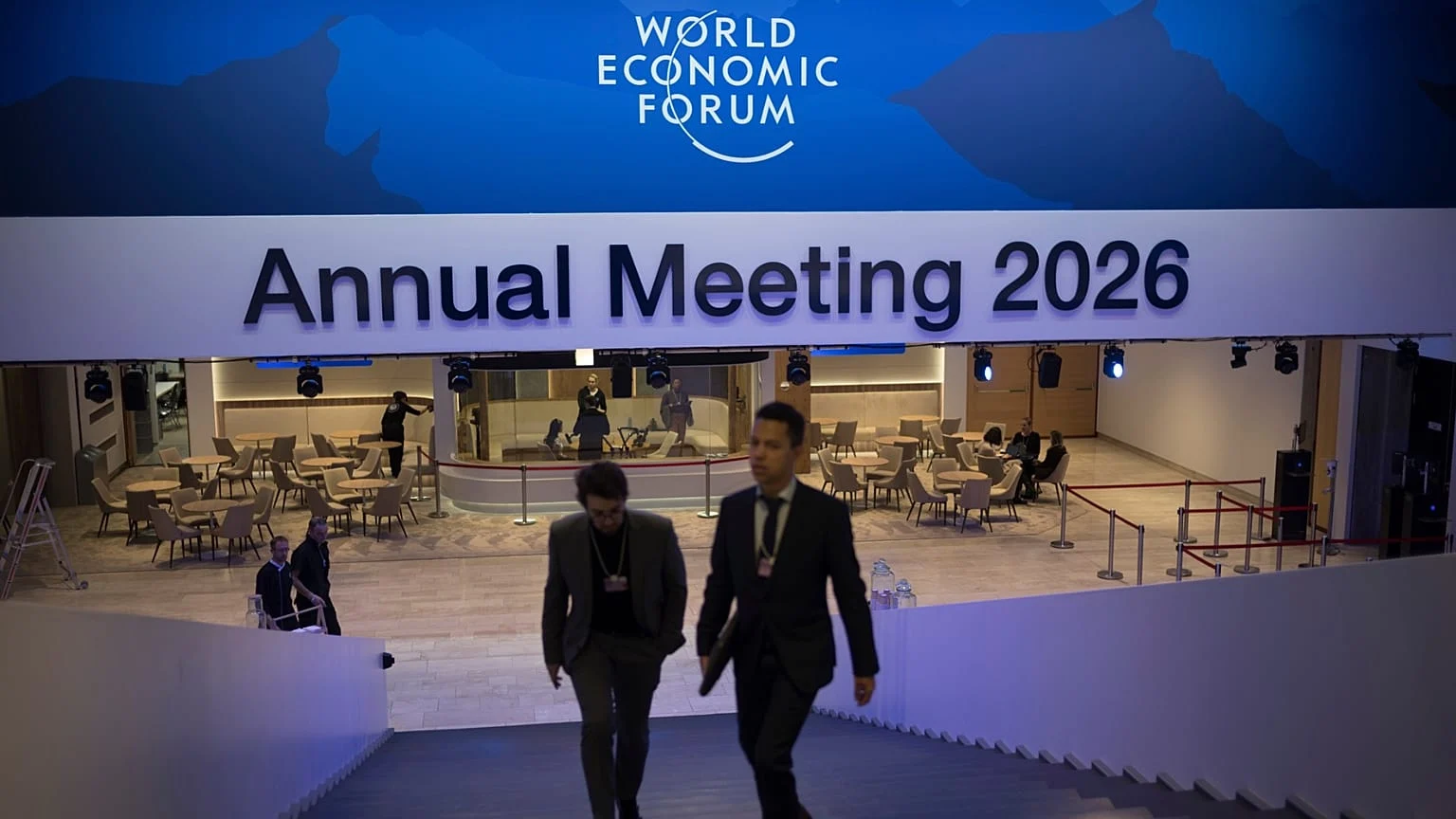 Explosão de jatos privados em Davos nos últimos três anos: por que pedir uma taxa aos super-ricos?