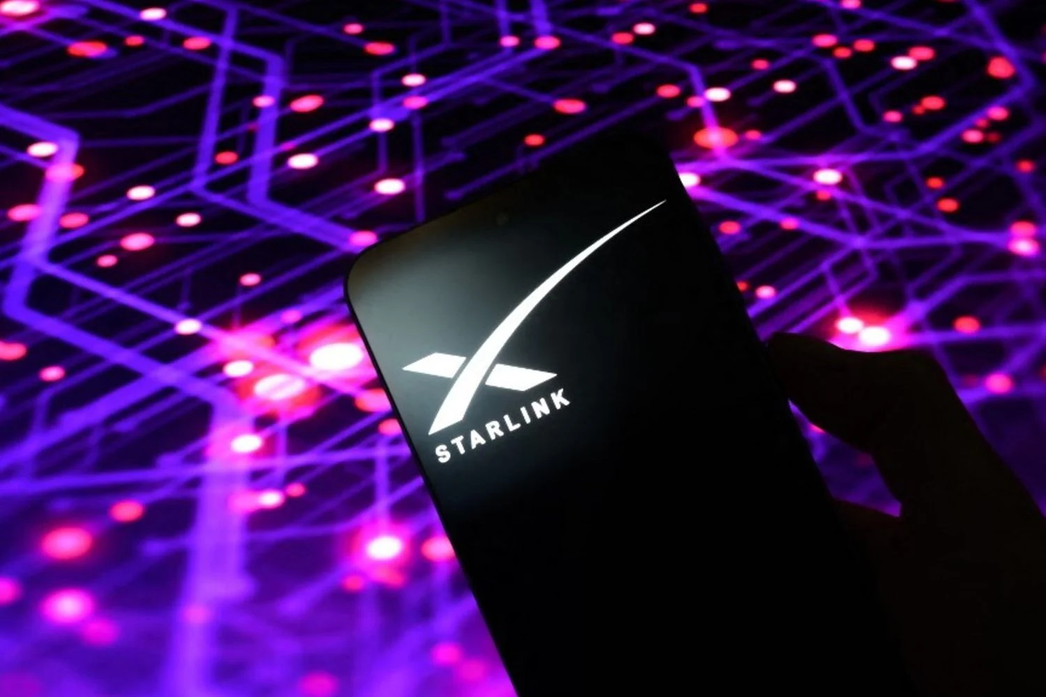 Starlink reduz órbita da frota para 480 km: movimento estratégico da SpaceX contra congestionamento orbital