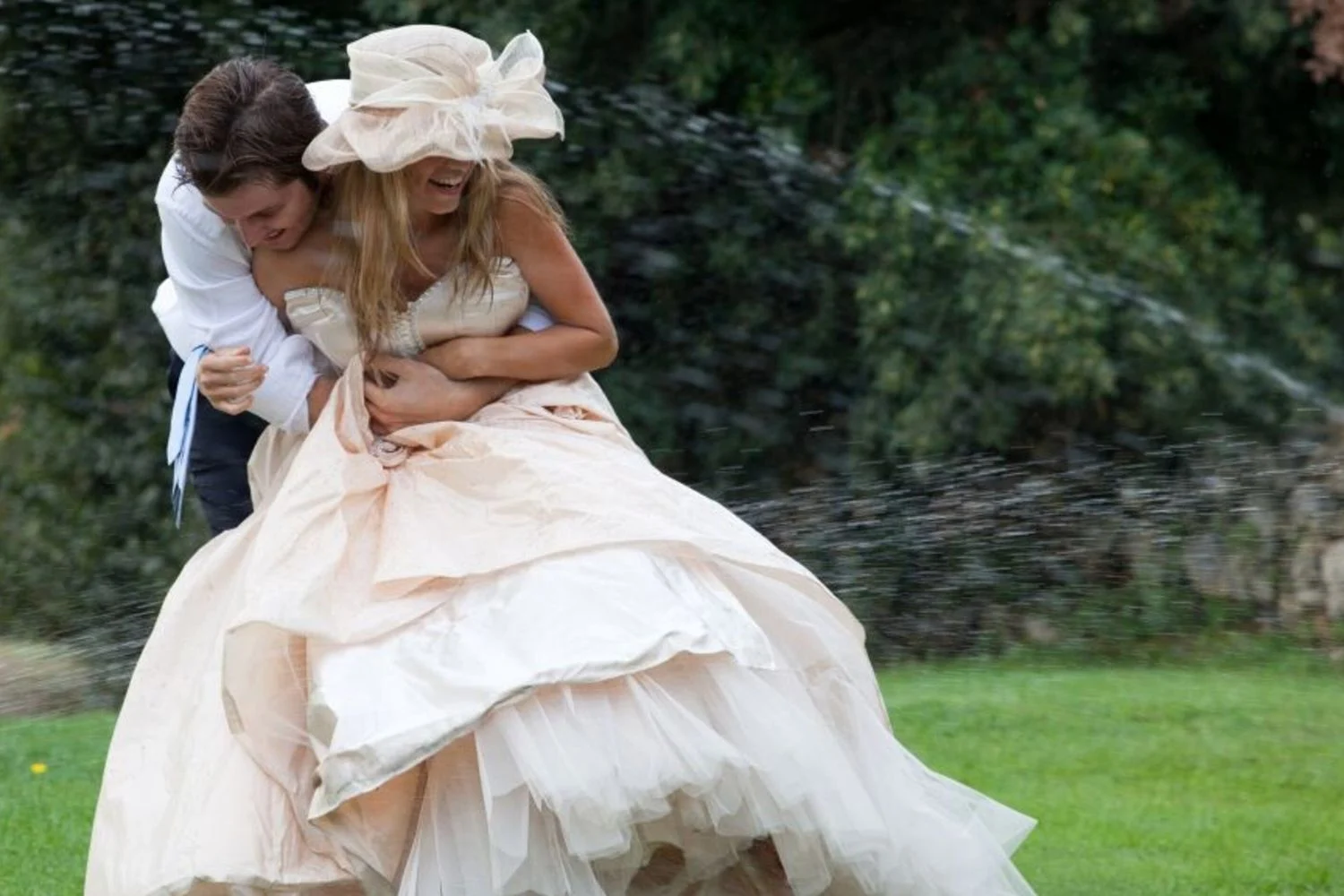 Queda dos casamentos na Itália em 2024; aumentam uniões mistas e preferência pelo rito civil