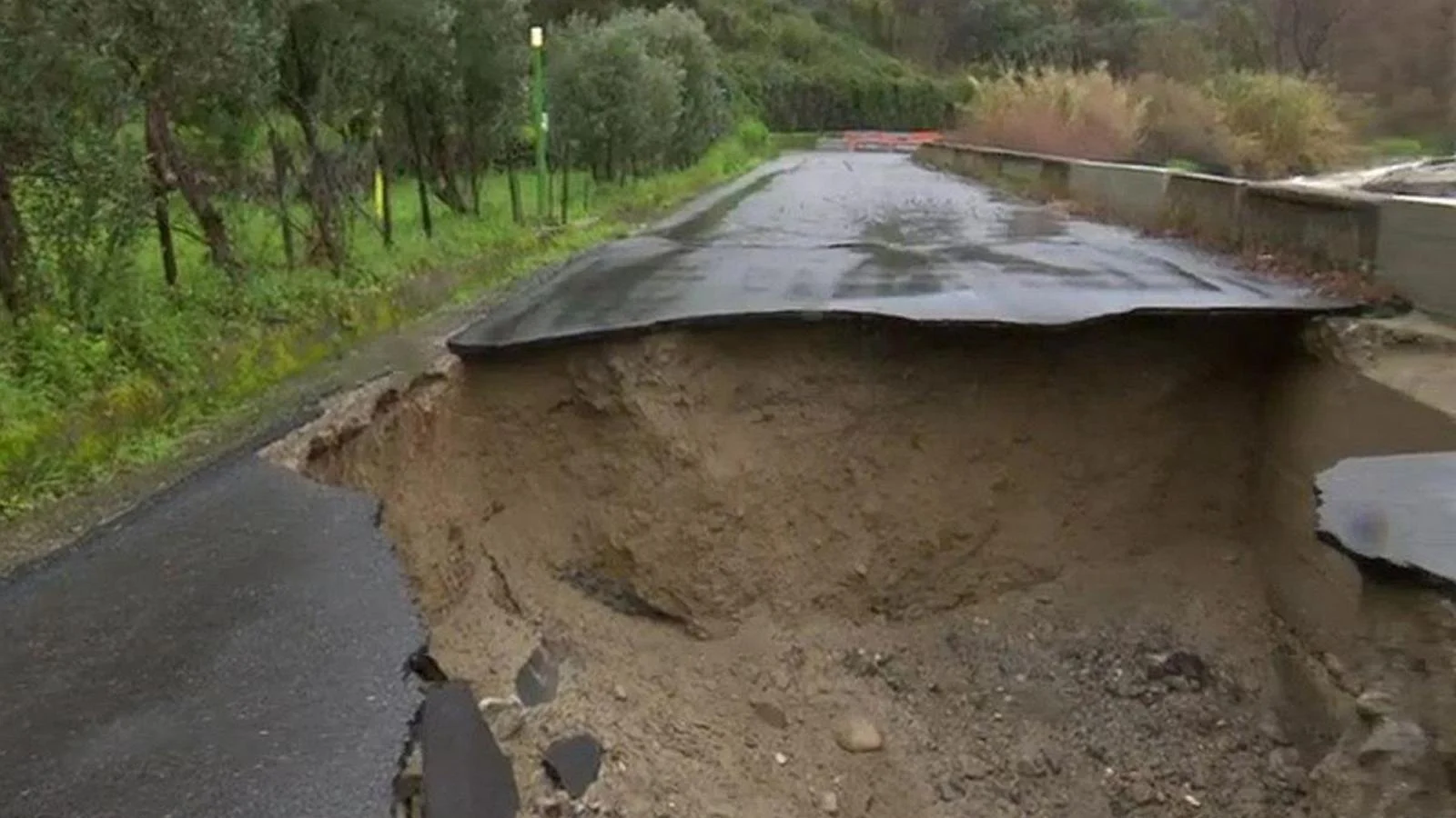 Maltempo atinge Sardenha, Sicília e Calábria: alerta vermelho prorrogado por ciclone Harry