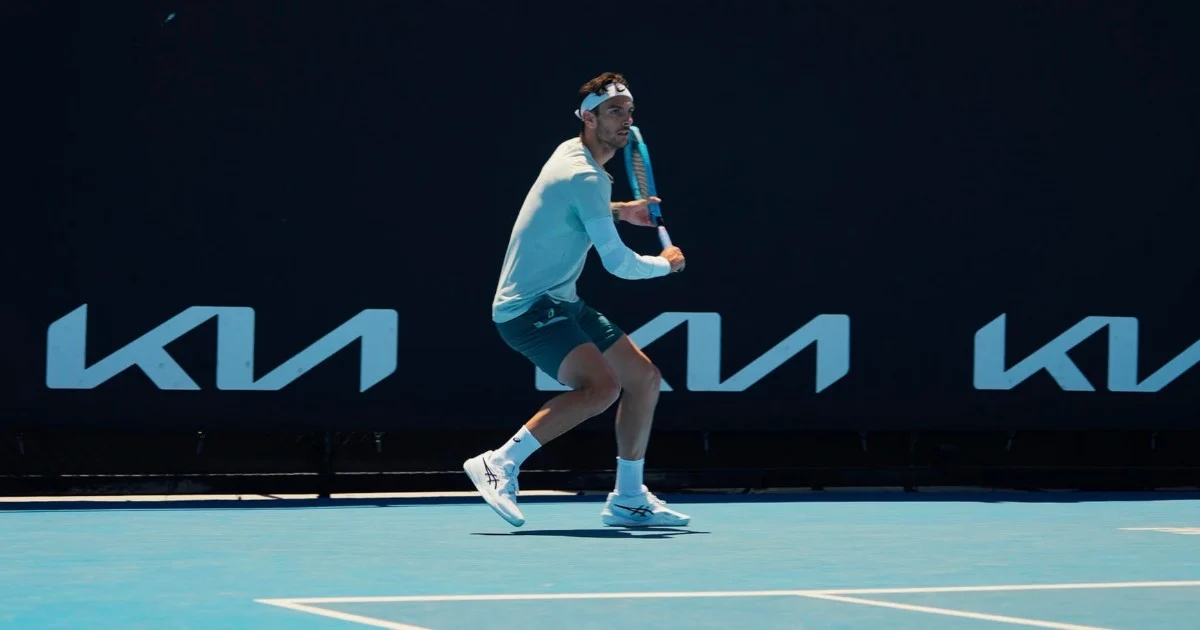 Kia Italia anuncia Lorenzo Musetti como novo brand ambassador: reforço na estratégia do tênis
