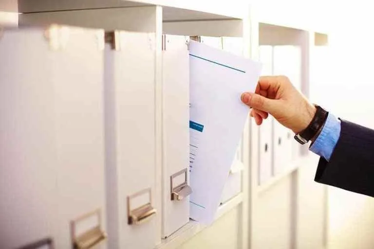 Registro Italiano: Batismo ou Civil?