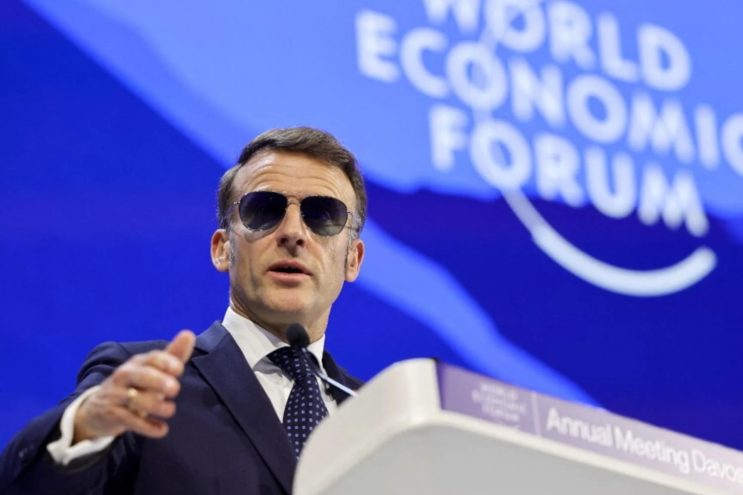 Von der Leyen em Davos: resposta inflexível da UE a tarifas dos EUA e aumento de investimentos na Groenlândia